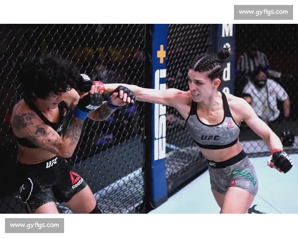 柔术血脉加冕！巴西背景邓恩斩获 UFC 草量级冠军